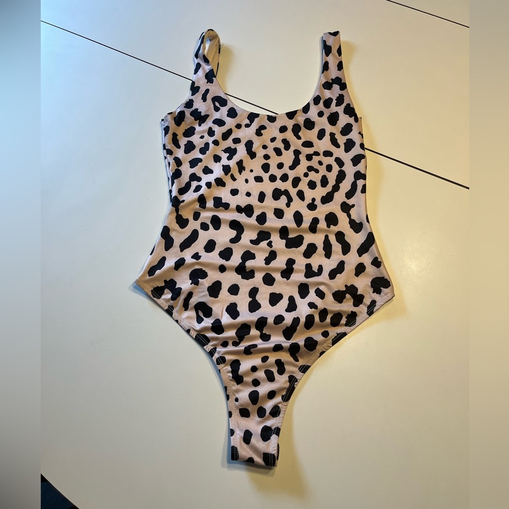 Princess Polly size 4 black tan animal print tank bodysuit - Picture 9 of 9